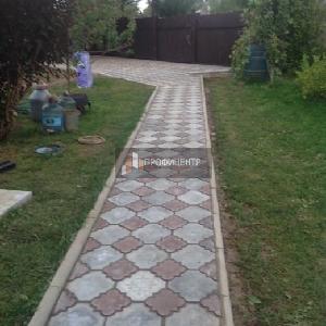 тротуарная плитка во дворе частного дома фотo и цена тротуарная плитка во дворе частного дома фотo и цена