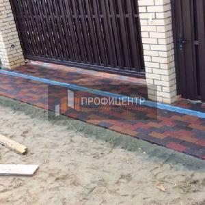 тротуарная плитка во дворе частного дома фотo и цена тротуарная плитка во дворе частного дома фотo и цена