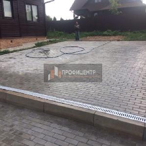 тротуарная плитка во дворе частного дома фотo и цена тротуарная плитка во дворе частного дома фотo и цена